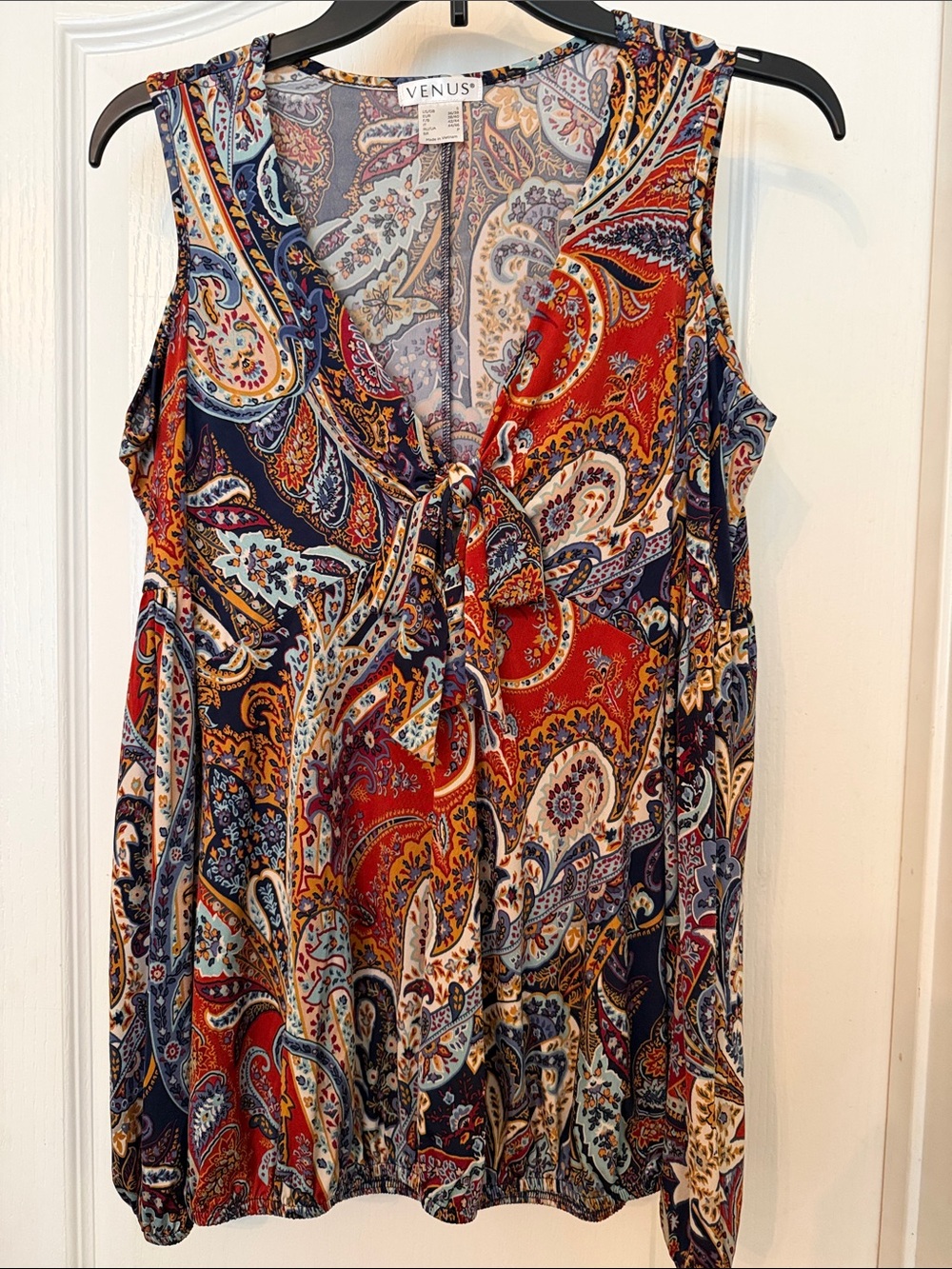 VENUS BOHO Multicolor Paisley Tie-Front cold shoulder Top